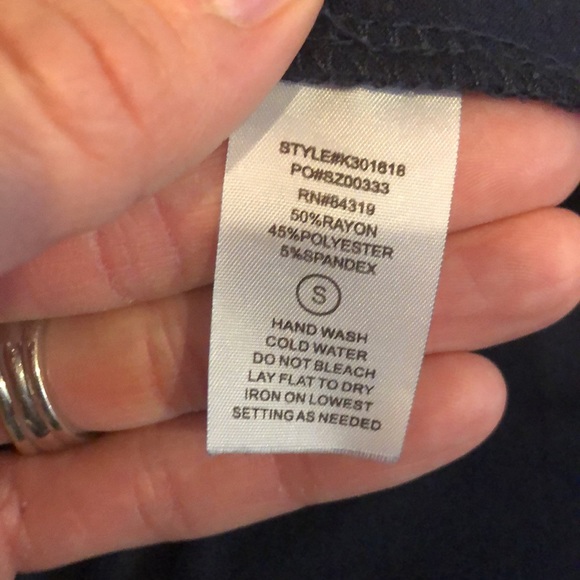 Strazzi small navy blue sleeveless long top with cowl neck & overlapped bottom - Picture 7 of 7